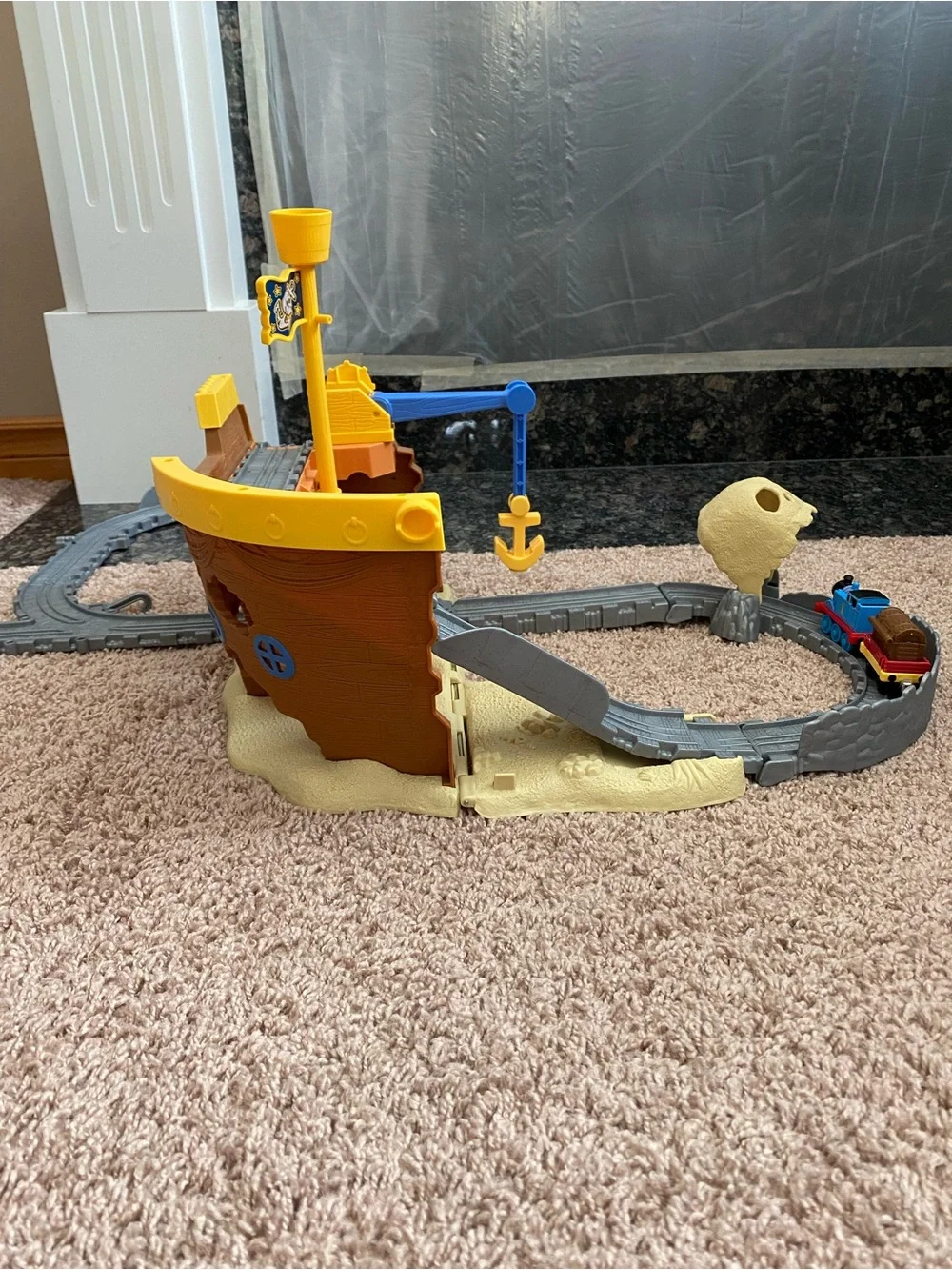 Thomas & Friends TrackMaster Shipwreck Rails Pirate Ship Skull Track Playset Set